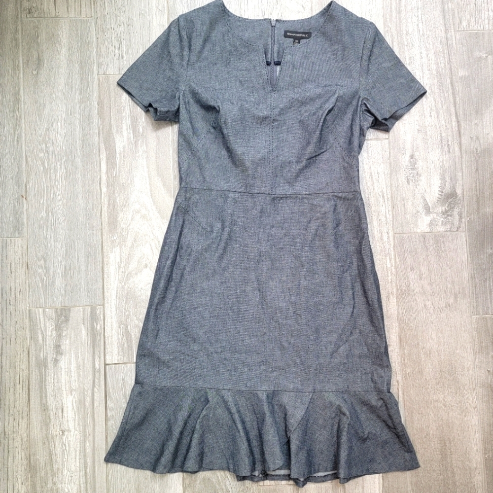Banana Republic Gray Ruffle Hem Dress